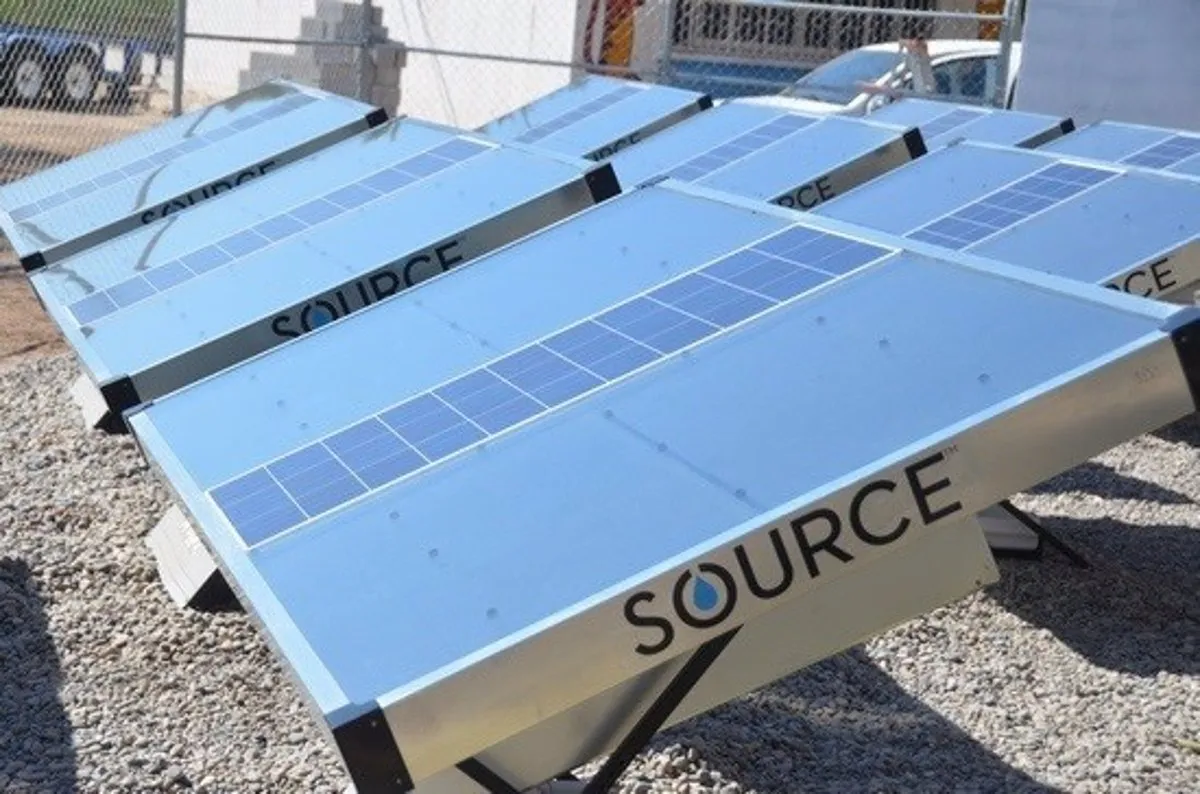 El panel solar definitivo: produce electricidad y agua potable inspirándose en las hojas de las plantas